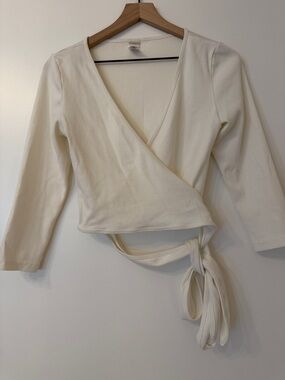 l*space Cream Ribbed Wrap Top with Tie Medium